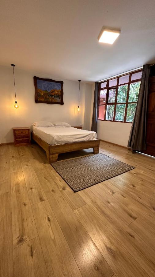 Campus Residencias Bed & Breakfast กีโต ภายนอก รูปภาพ
