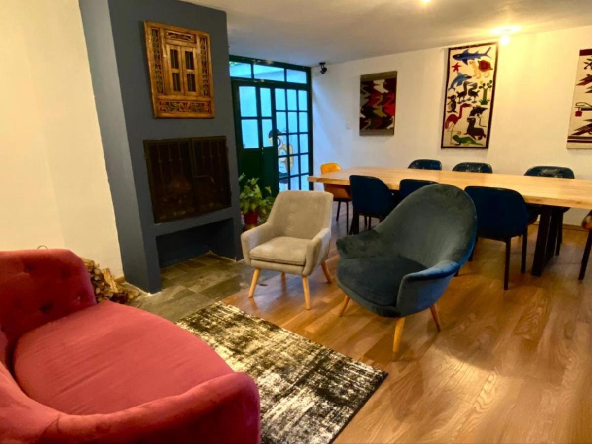 Campus Residencias Bed & Breakfast กีโต ภายนอก รูปภาพ