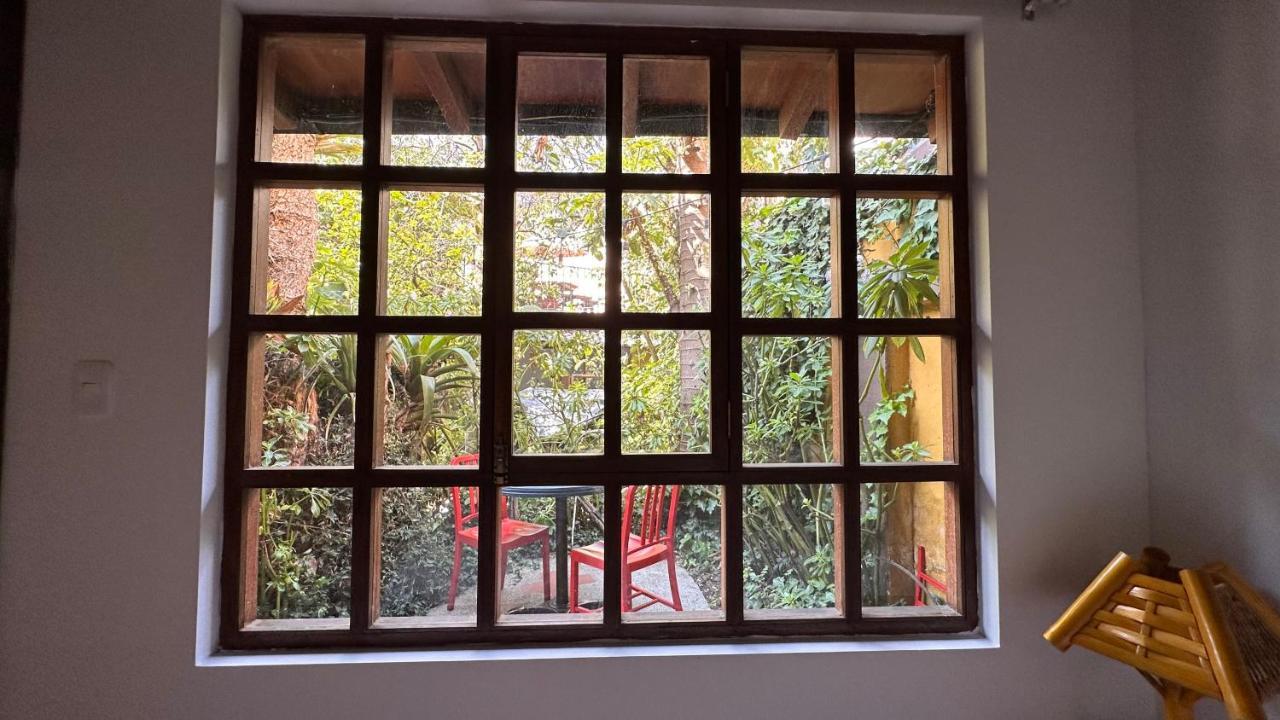 Campus Residencias Bed & Breakfast กีโต ภายนอก รูปภาพ